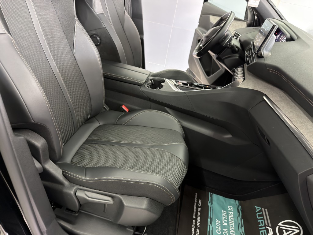 PEUGEOT 3008 1500 BLUEHDI 130 CV EAT8 GT PACK TETTO APRIBILE